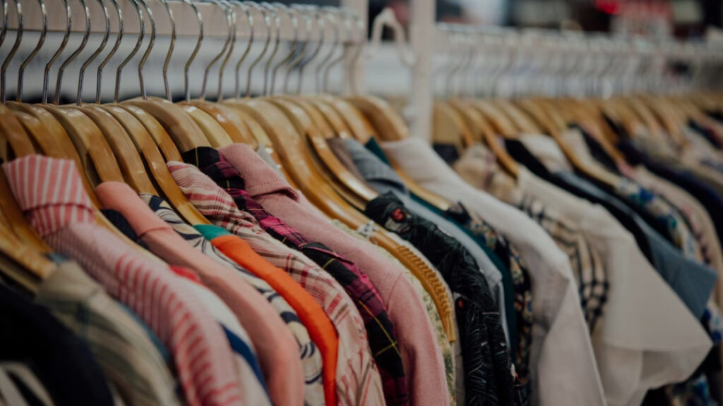 Yerel Moda ve Giyim Mağazaları; Tarzınızı Yansıtacak İşletmeler